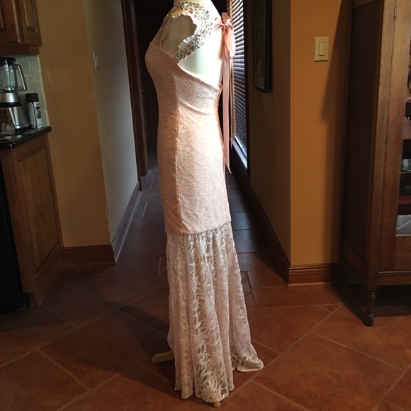 Beautiful Blush Prom Pageant dress - Picture 4 of 8